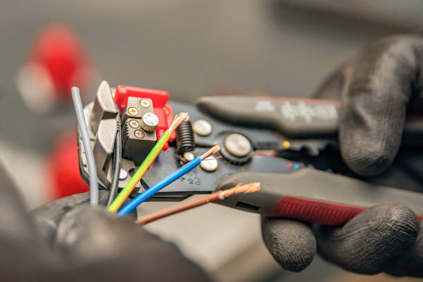 Best Affordable Emergency Electrician  in Langley, WA