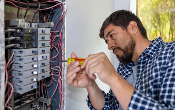 Best Local Electrician Companies  in Langley, WA